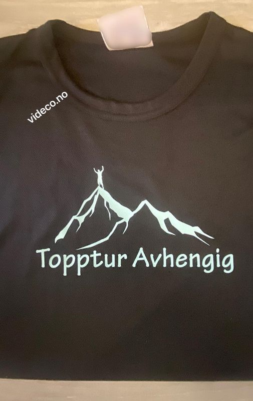 T-shirt, Topptur Avhengig